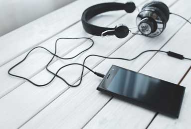 曼联收购惊爆天价！格雷泽对沙特王室神秘金主开价曝光