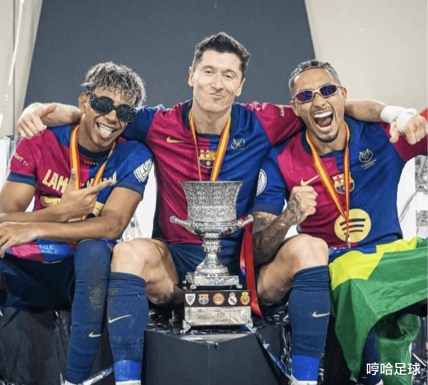 西甲最佳阵容揭晓：姆巴佩领衔，巴萨四大巨星入选，维尼修斯遗憾无缘